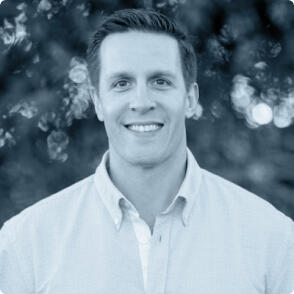 portrait of Andy Mackensen