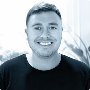 portrait of Andy Mewborn